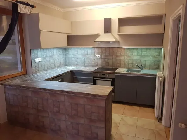 08-Modern-Konyhabutor-Design-Asztalos