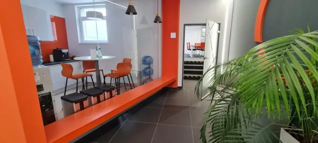 16-Egyedi-Butorok-Design-Asztalos