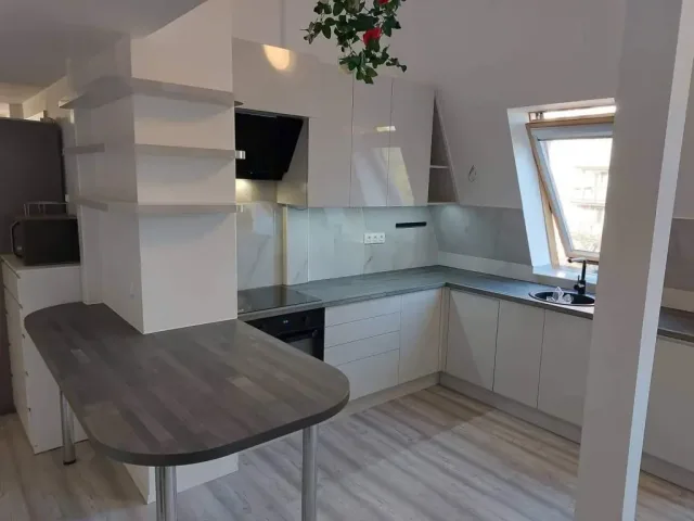 66-Modern-Konyhabutor-Design-Asztalos