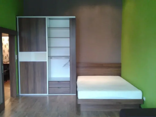 27-Haloszoba-Butor-Design-Asztalos
